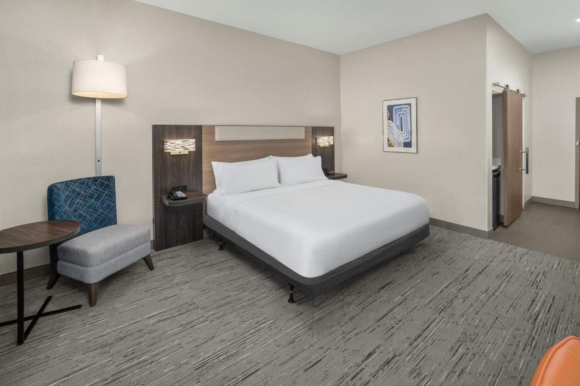 Holiday Inn Express - Hattiesburg West - Univ Area Exterior foto